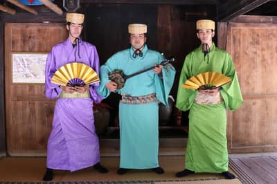 ¡Hasta un 25% de descuento! Entrada a Ryukyu Mura — 8